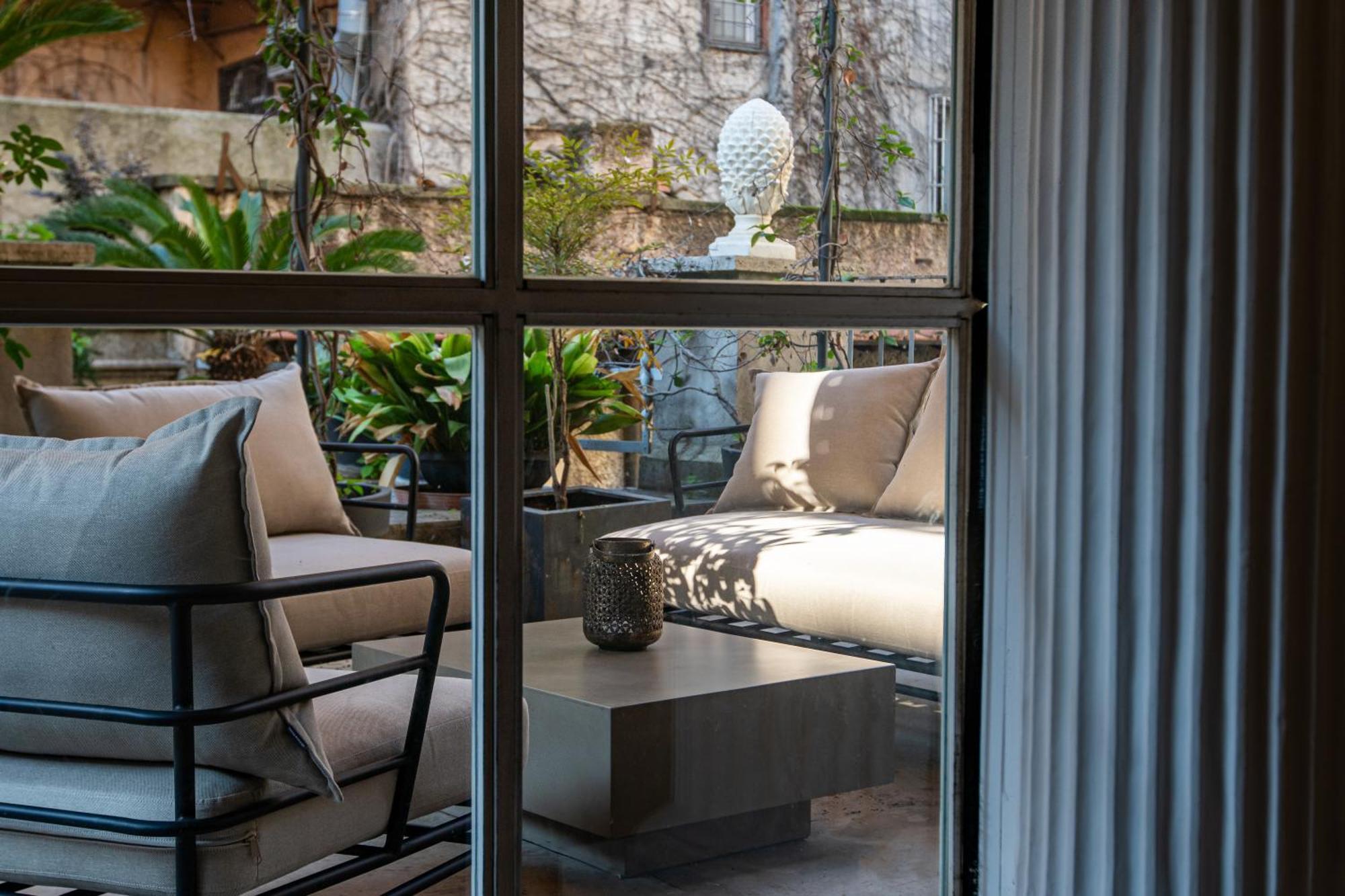 Historical Palace With Large Terrace Apartamento